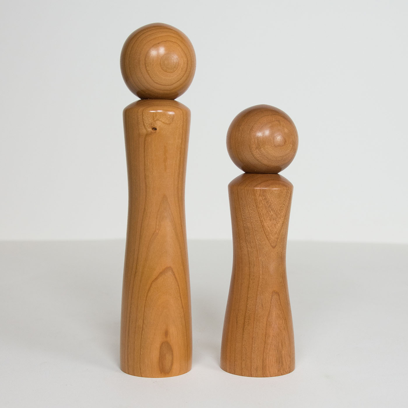 A classic cherry handcrafted peppermill set